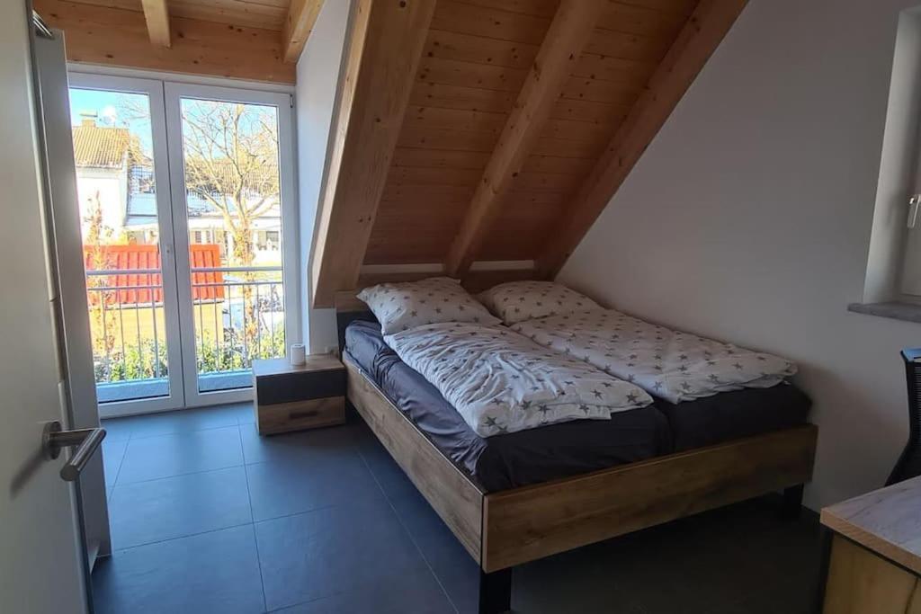 Moderne Ferienunterkunft/Wohnung Burgthann Ngoại thất bức ảnh